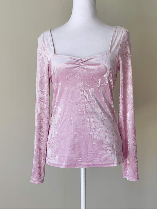& Other Stories Tops - & Other Stories pink velvet sweetheart long sleeve ruched top NWT Size Small